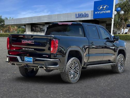 Onyx Black 2021 GMC Sierra 1500 AT4