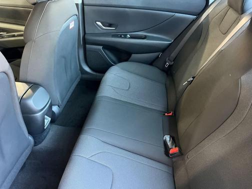 Amazon Gray 2026 Hyundai ELANTRA SE
