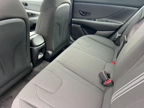 2026 Hyundai ELANTRA HEV SEL Sport