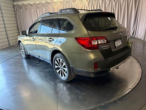 Wilderness Green Metallic 2015 Subaru Outback 2.5i Limited