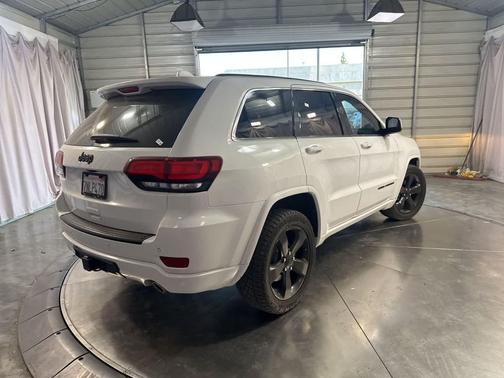 Bright White Clearcoat 2015 Jeep Grand Cherokee Altitude