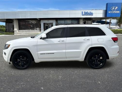 Bright White Clearcoat 2015 Jeep Grand Cherokee Altitude