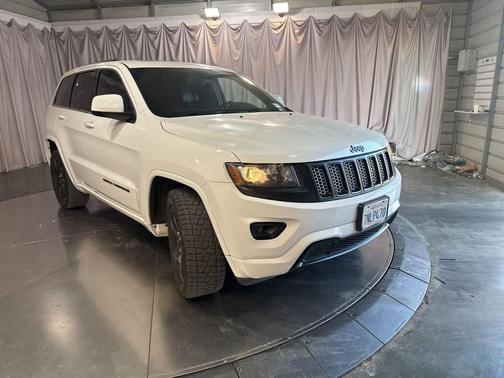 Bright White Clearcoat 2015 Jeep Grand Cherokee Altitude