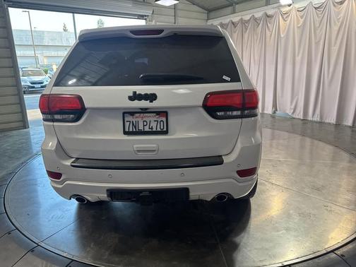 Bright White Clearcoat 2015 Jeep Grand Cherokee Altitude