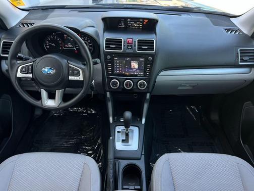 Dark Gray Metallic 2018 Subaru Forester 2.5i Premium