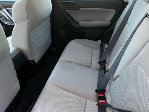 Dark Gray Metallic 2018 Subaru Forester 2.5i Premium