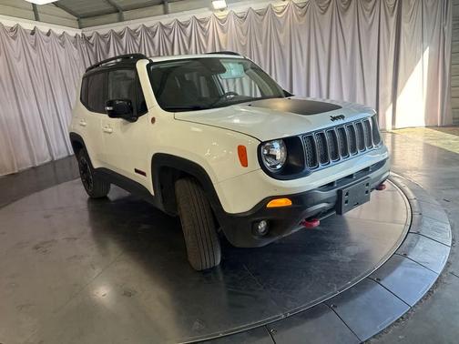 Alpine White Clearcoat 2023 Jeep Renegade Trailhawk