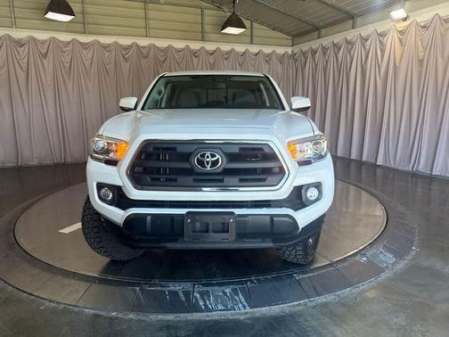 Super White 2017 Toyota Tacoma SR5