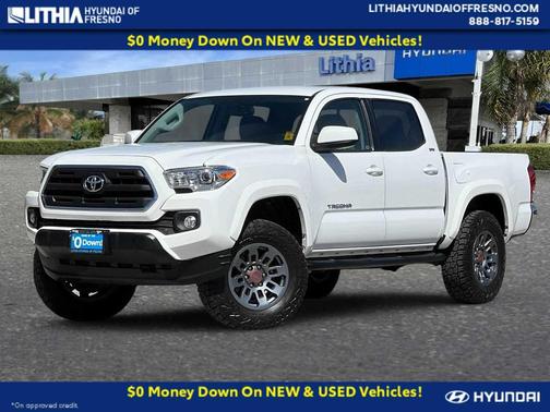 Super White 2017 Toyota Tacoma SR5