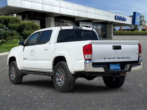 Super White 2017 Toyota Tacoma SR5