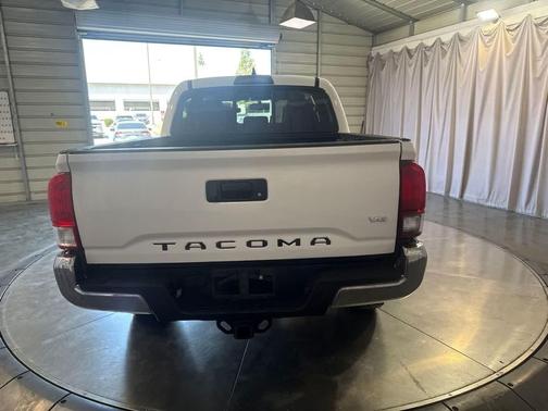 Super White 2017 Toyota Tacoma SR5