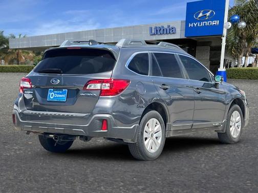 Magnetite Gray Metallic 2018 Subaru Outback 2.5i Premium