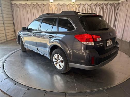 Graphite Gray Metallic 2013 Subaru Outback 2.5i