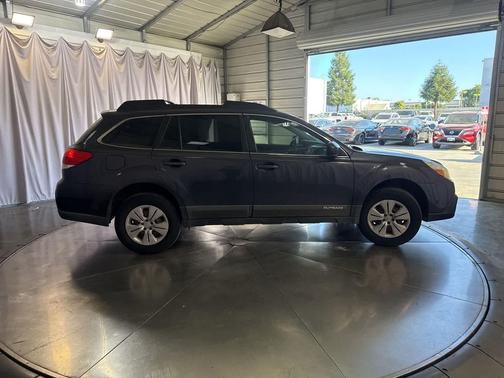 Graphite Gray Metallic 2013 Subaru Outback 2.5i