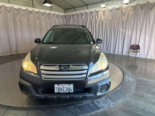 Graphite Gray Metallic 2013 Subaru Outback 2.5i