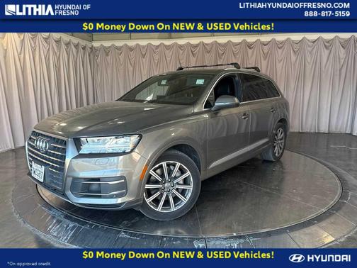 Graphite Gray Metallic 2017 Audi Q7 3.0T Premium