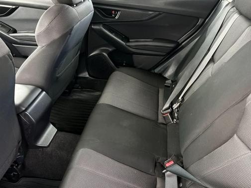 Magnetite Gray Metallic 2018 Subaru Impreza 2.0i