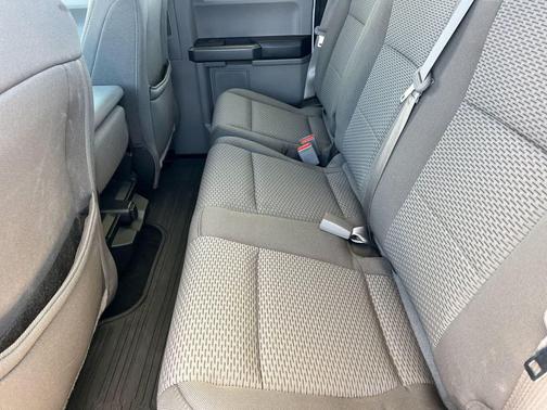 OXFORD WHITE 2019 Ford F-150 XLT