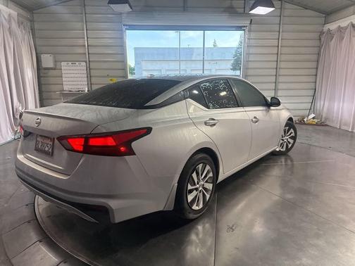 Brilliant Silver Metallic 2020 Nissan Altima 2.5 S