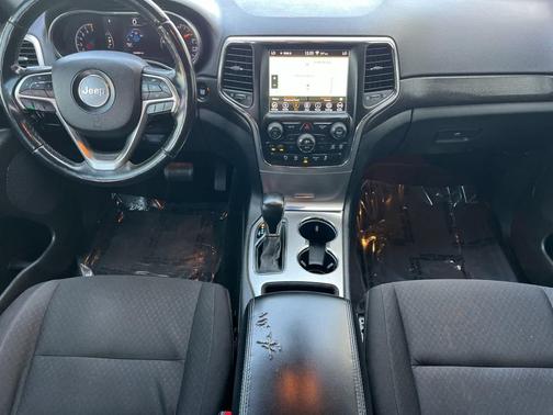 2018 Jeep Grand Cherokee Laredo E