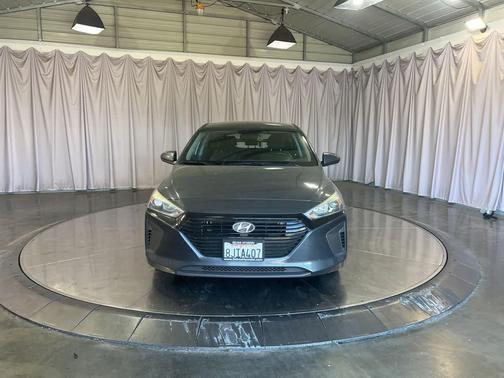 2019 Hyundai IONIQ Hybrid Blue