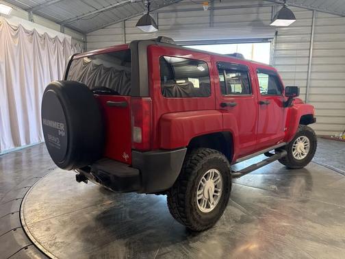 2007 Hummer H3 Base