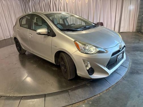 Classic Silver Metallic 2015 Toyota Prius c One