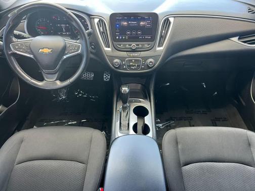 Summit White 2020 Chevrolet Malibu RS