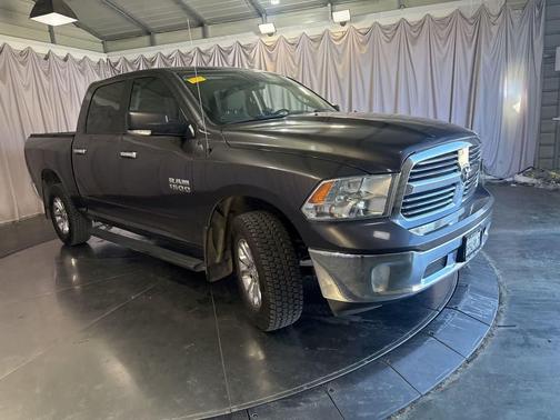 Granite Crystal Metallic Clearcoat 2014 RAM 1500 Big Horn