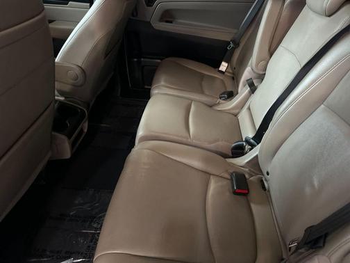 Platinum White Pearl 2020 Honda Odyssey EX-L w/Navigation/RES