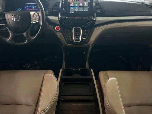 Platinum White Pearl 2020 Honda Odyssey EX-L w/Navigation/RES