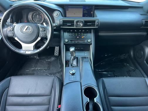 2018 Lexus IS 300 Base