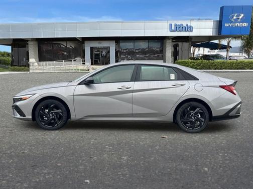 Fluid Metal 2026 Hyundai ELANTRA Sport