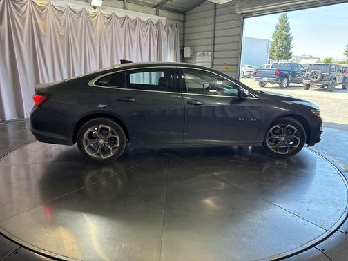 Shadow Gray Metallic 2021 Chevrolet Malibu LT