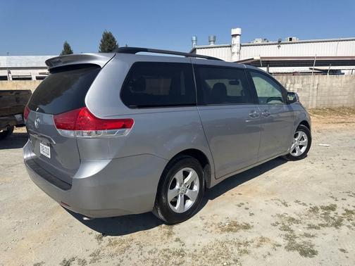 2012 Toyota Sienna LE