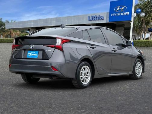 2020 Toyota Prius LE