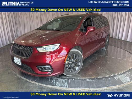 Velvet Red Pearlcoat 2021 Chrysler Pacifica Touring L