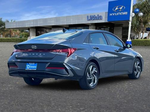 2025 Hyundai ELANTRA SEL