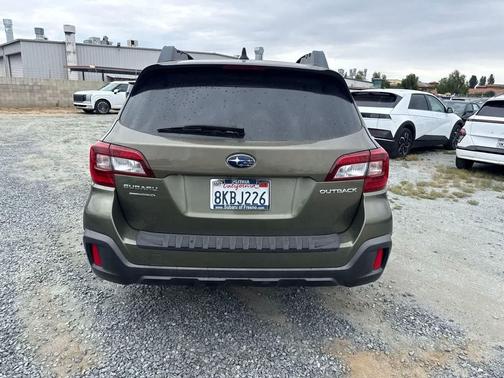 Wilderness Green Metallic 2019 Subaru Outback 2.5i Premium
