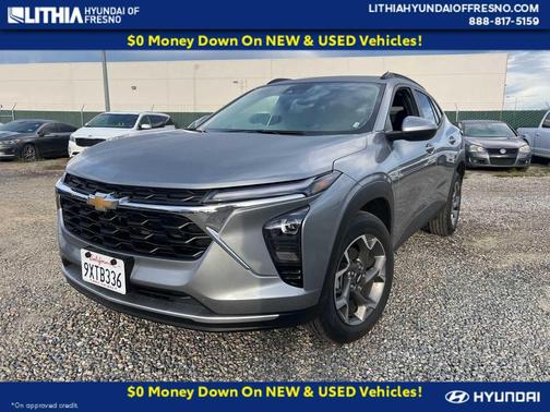 Sterling Gray Metallic 2026 Chevrolet Trax LT