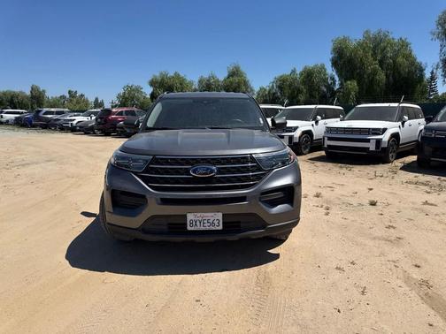 CARBONIZED GRAY METALLIC 2021 Ford Explorer XLT