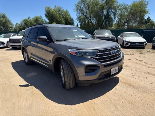 CARBONIZED GRAY METALLIC 2021 Ford Explorer XLT