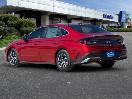 2026 Hyundai SONATA Hybrid Base