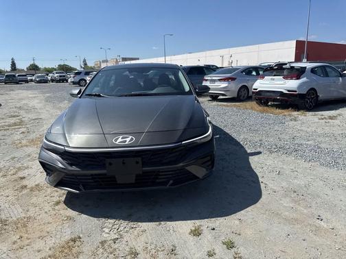 Amazon Gray 2024 Hyundai ELANTRA SEL