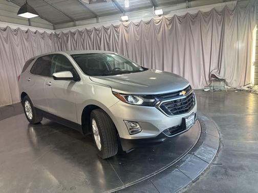 Silver Ice Metallic 2020 Chevrolet Equinox 1LT