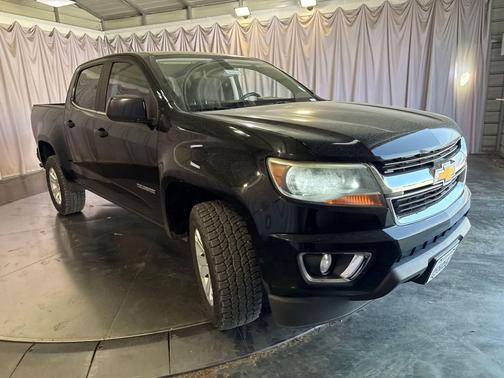 Black 2020 Chevrolet Colorado LT