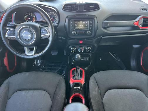 2016 Jeep Renegade Trailhawk