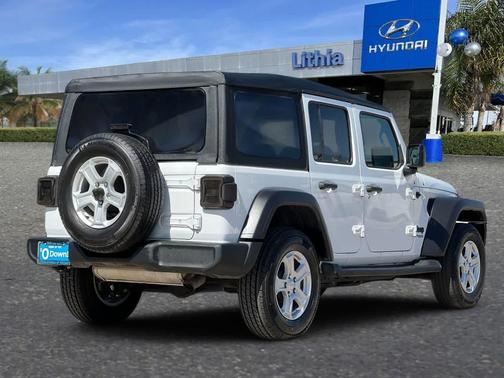 Bright White Clearcoat 2022 Jeep Wrangler Unlimited Sport