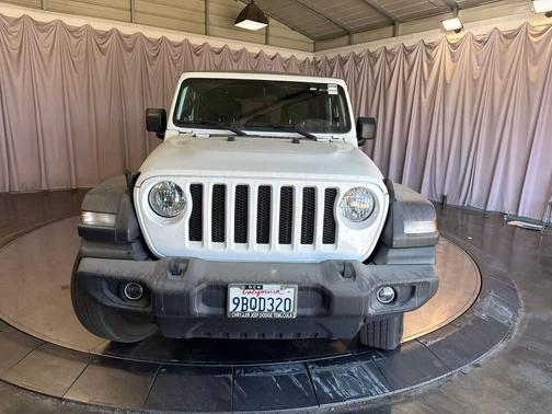 Bright White Clearcoat 2022 Jeep Wrangler Unlimited Sport