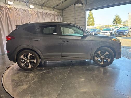 2016 Hyundai TUCSON Sport